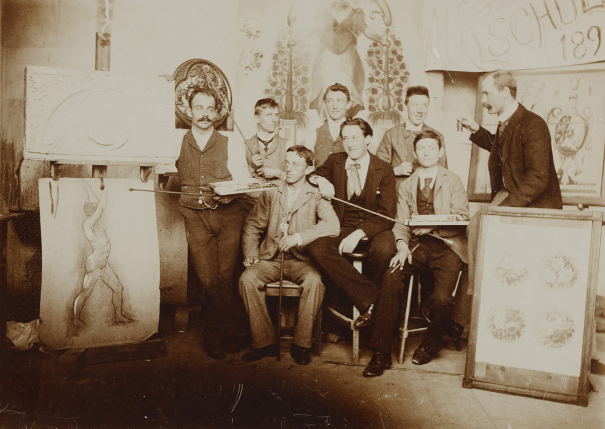 Students of the Königliche Kunstgewerbeschule, Munich, 1897